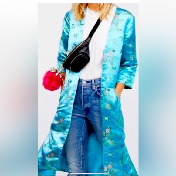 Free People - Picture 1 of 5